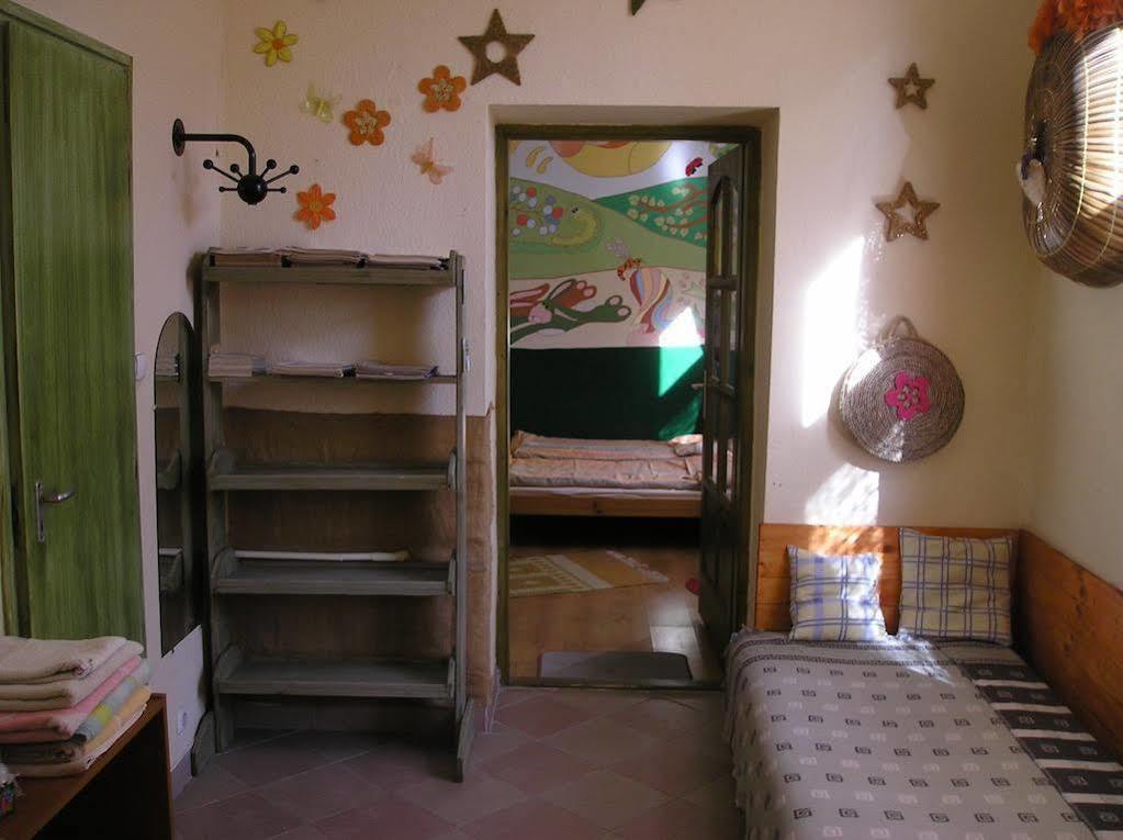 Gabor Vendeghaz Appartement Eger Buitenkant foto